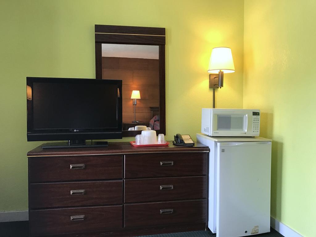 Economy Inn Danville Kültér fotó